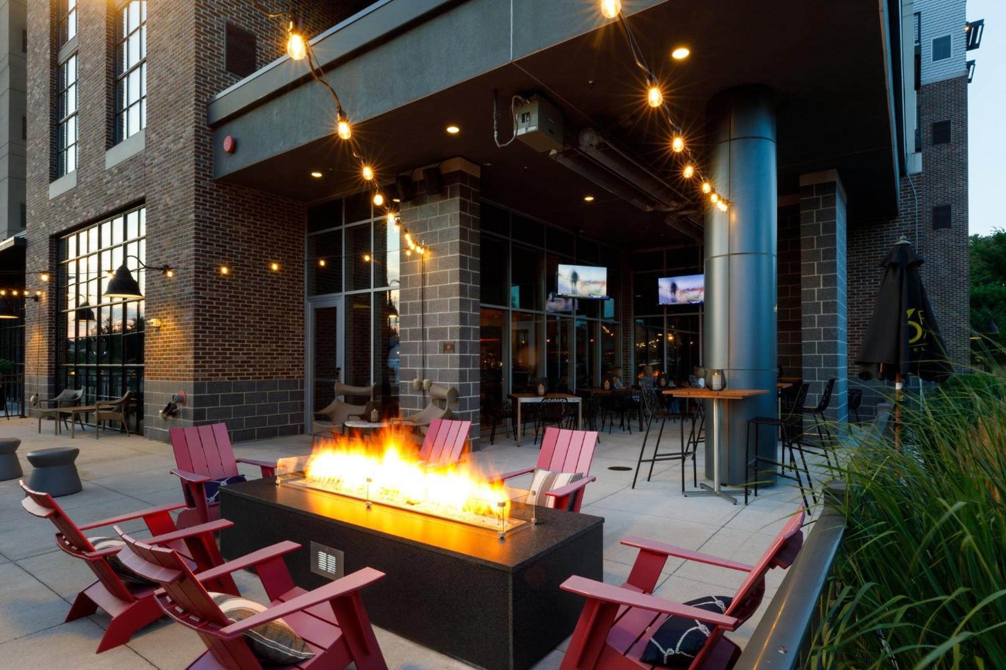 Archer Hotel Boston/Burlington Extérieur photo